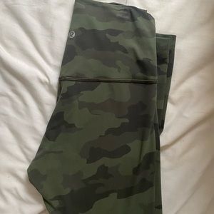 Camo Lululemon Aligns